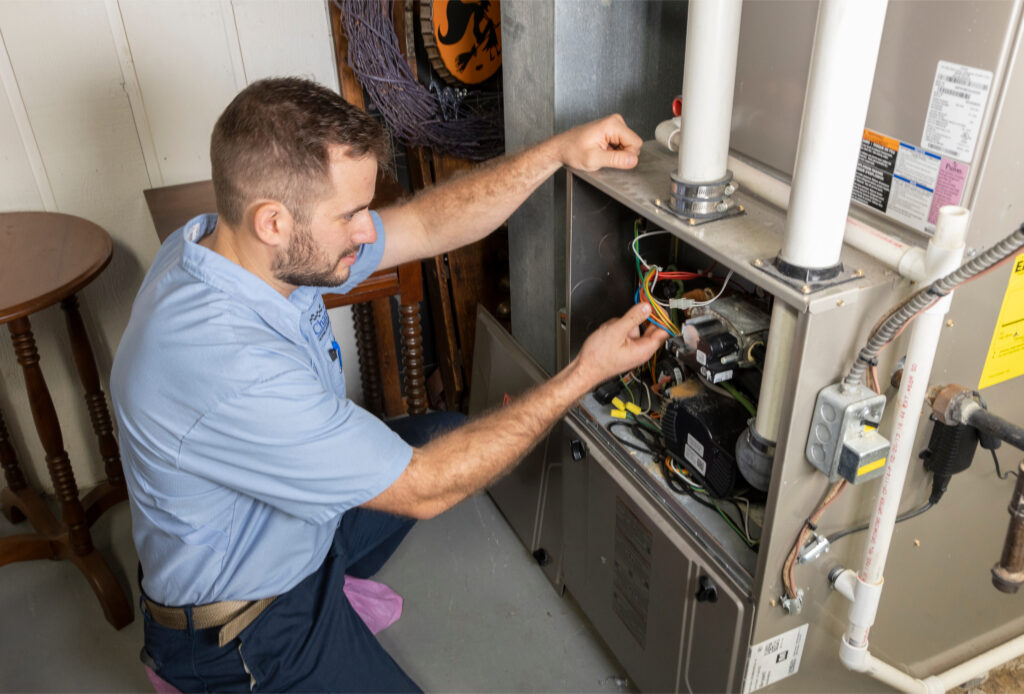 Signs Your Furnace or Heat Pump May Need Emergency Replacement img